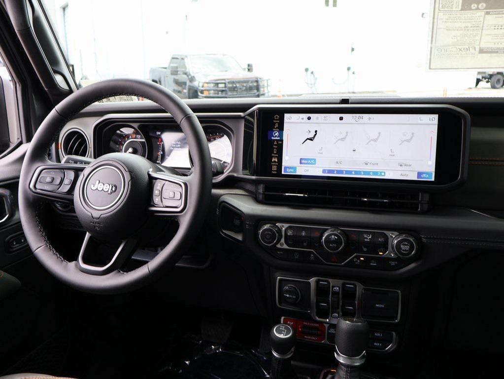 new 2025 Jeep Gladiator car, priced at $55,178