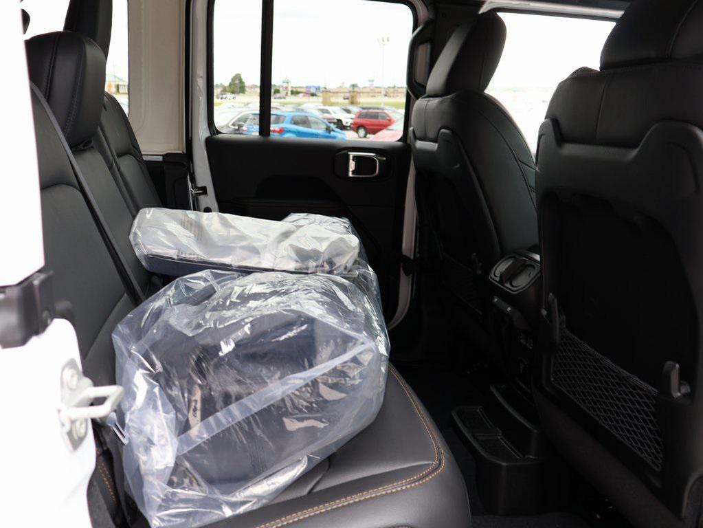 new 2025 Jeep Wrangler car, priced at $50,114