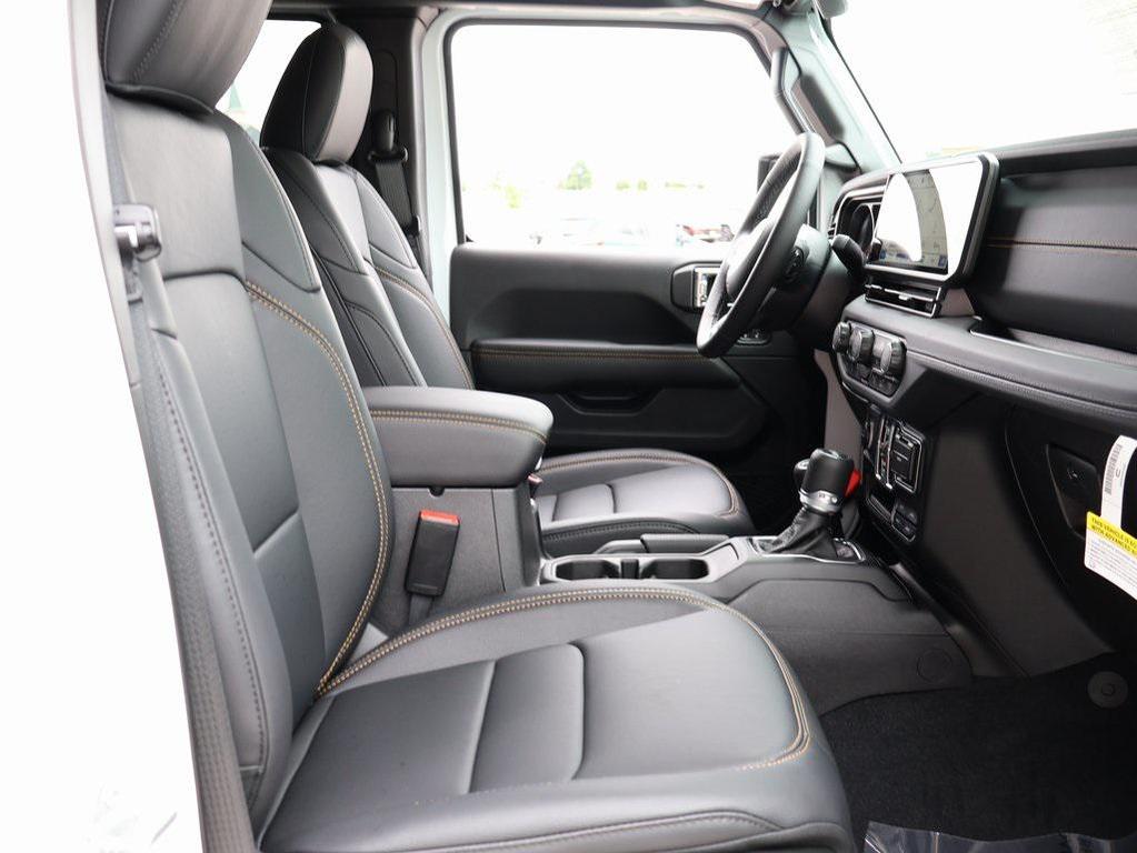 new 2025 Jeep Wrangler car, priced at $50,114