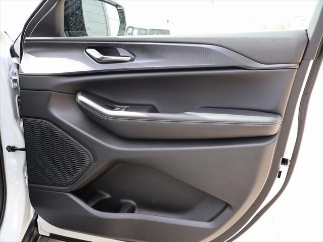 new 2025 Jeep Grand Cherokee L car, priced at $41,492