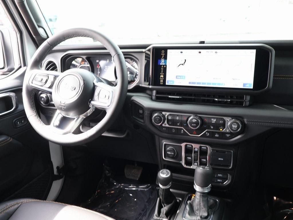new 2025 Jeep Wrangler car, priced at $53,190