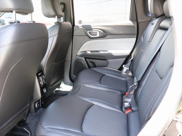new 2025 Jeep Compass car, priced at $26,813