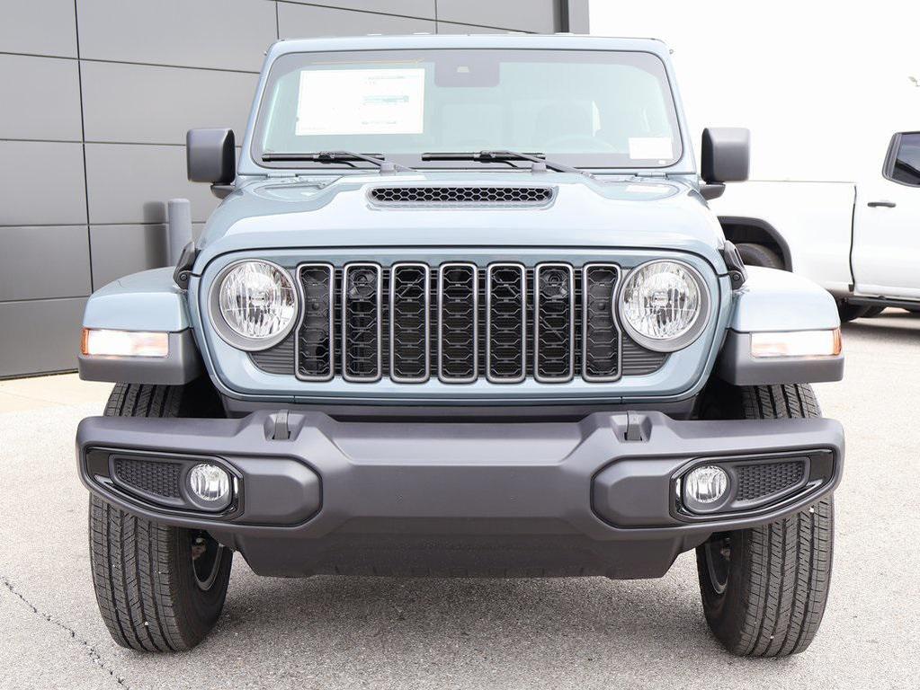 new 2025 Jeep Gladiator car, priced at $46,077
