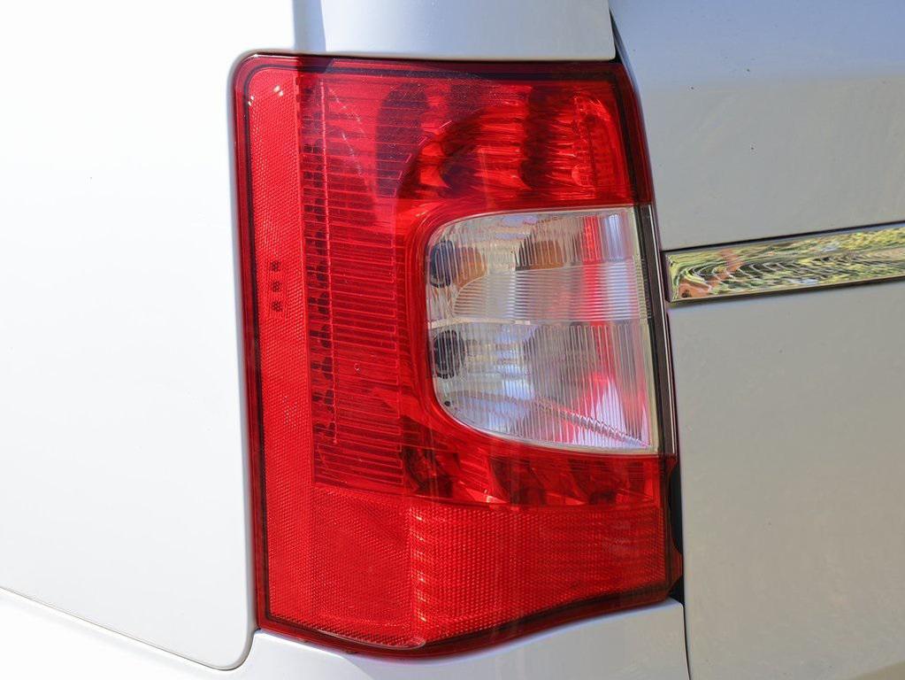 used 2014 Chrysler Town & Country car, priced at $7,326