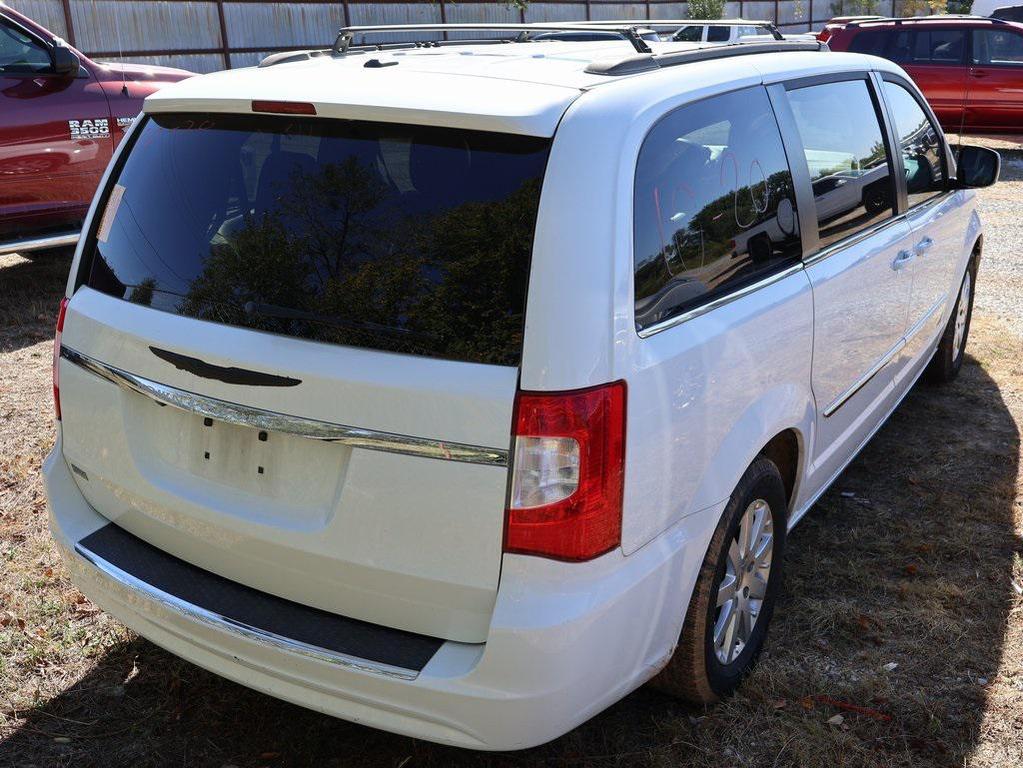 used 2014 Chrysler Town & Country car, priced at $7,326