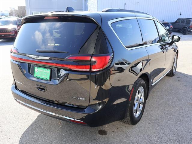 used 2022 Chrysler Pacifica car, priced at $25,552