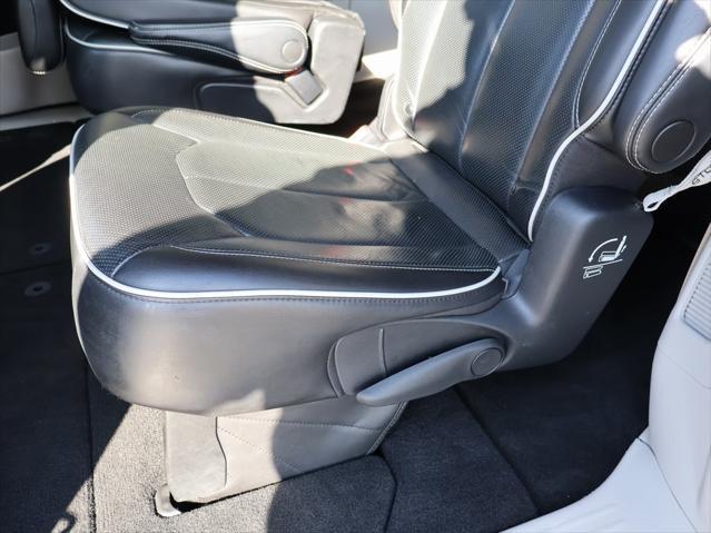 used 2022 Chrysler Pacifica car, priced at $25,552