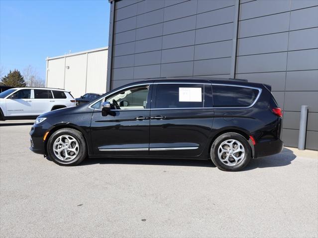 used 2022 Chrysler Pacifica car, priced at $25,552