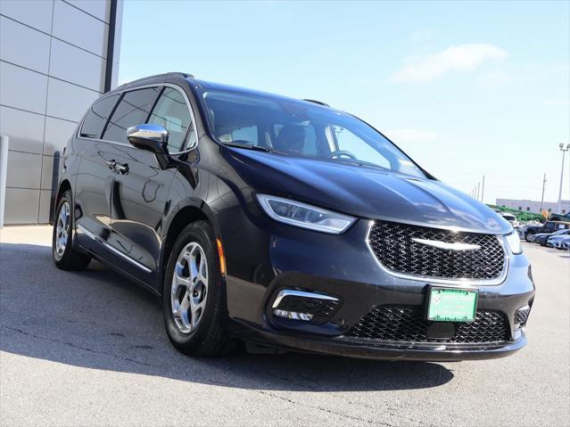 used 2022 Chrysler Pacifica car, priced at $25,552