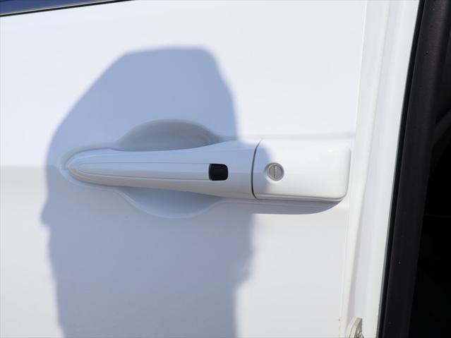 new 2025 Chrysler Pacifica car, priced at $42,427
