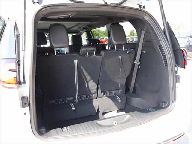 new 2025 Chrysler Pacifica car, priced at $42,427
