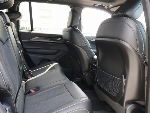 new 2025 Jeep Grand Cherokee car, priced at $40,580