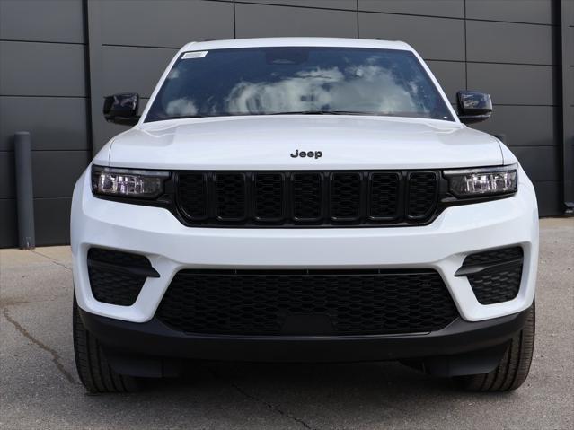 new 2025 Jeep Grand Cherokee car, priced at $40,580