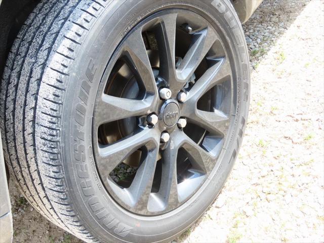 used 2021 Jeep Grand Cherokee car, priced at $26,699