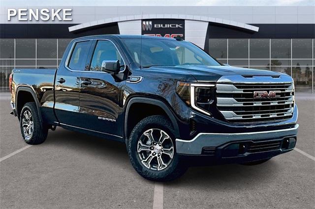 new 2025 GMC Sierra 1500 car, priced at $51,490