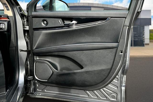 used 2022 Lincoln Nautilus car, priced at $35,500