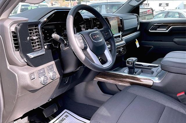 new 2025 GMC Sierra 1500 car, priced at $50,035