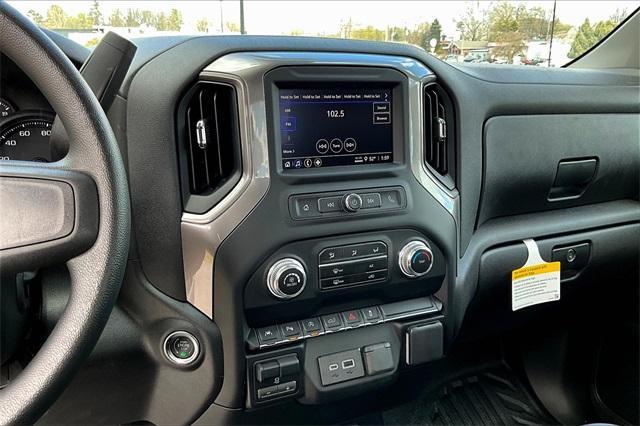 new 2025 GMC Sierra 1500 car, priced at $42,255