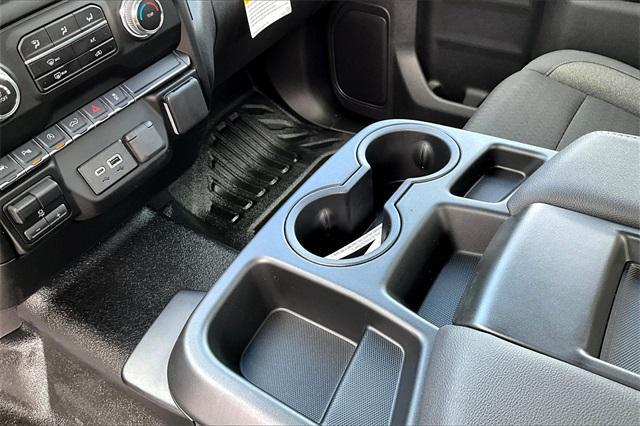 new 2025 GMC Sierra 1500 car, priced at $42,255
