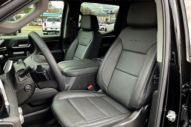 new 2025 GMC Sierra 1500 car, priced at $69,155