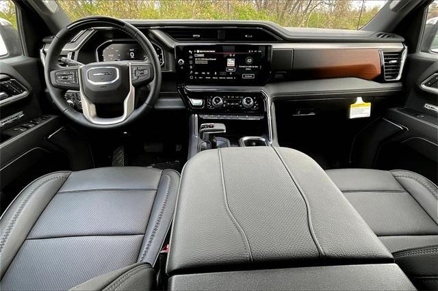 new 2025 GMC Sierra 1500 car, priced at $69,155