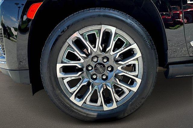 used 2023 GMC Yukon XL car, priced at $77,000