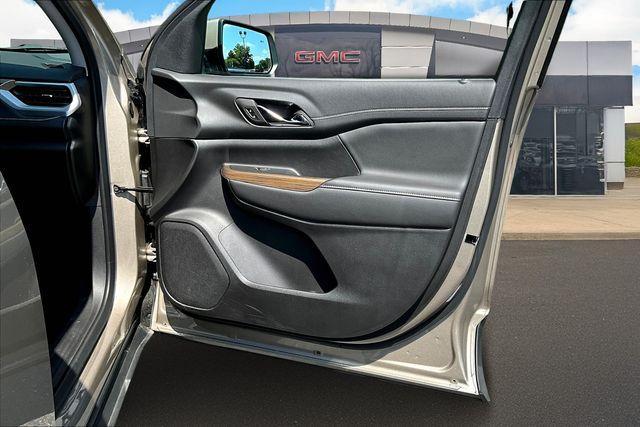 used 2023 GMC Acadia car, priced at $31,000