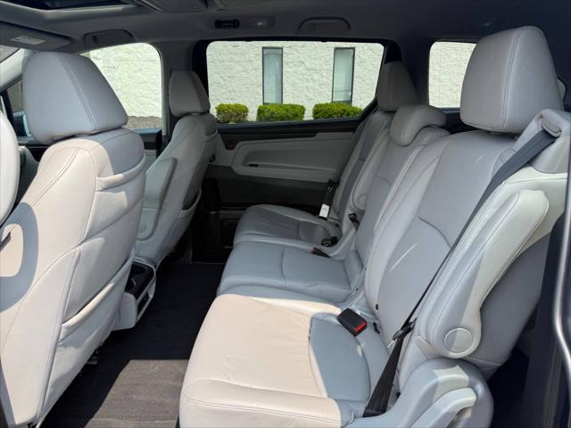 used 2023 Honda Odyssey car, priced at $29,995