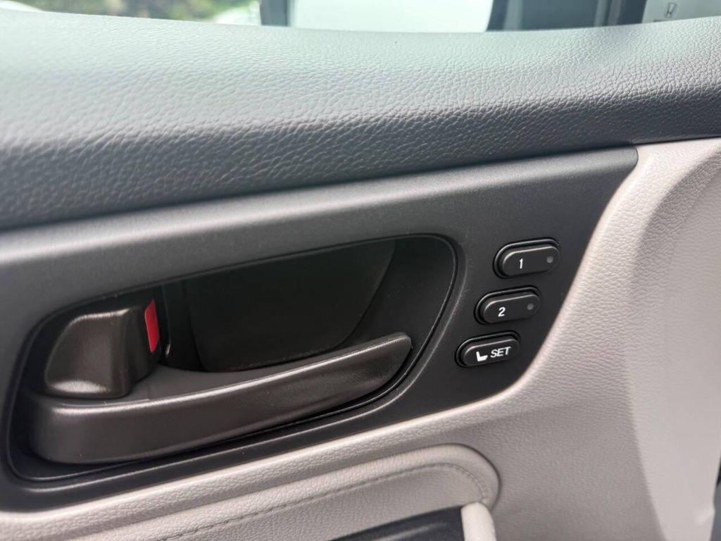 used 2023 Honda Odyssey car, priced at $29,995