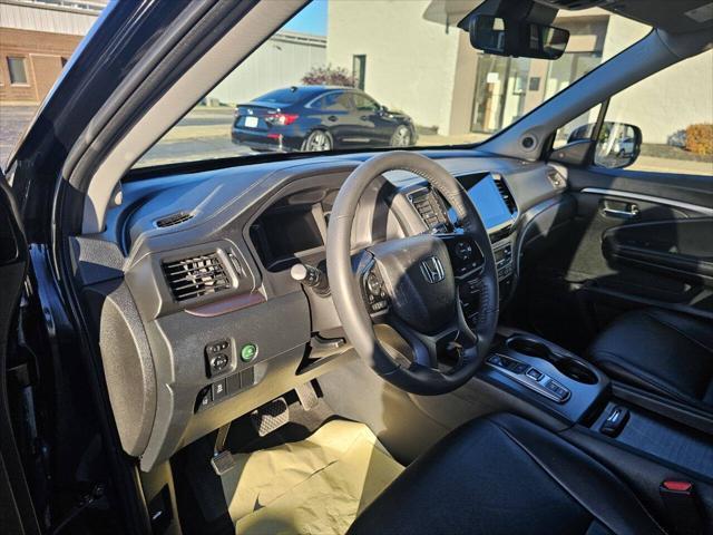 used 2022 Honda Pilot car, priced at $26,995