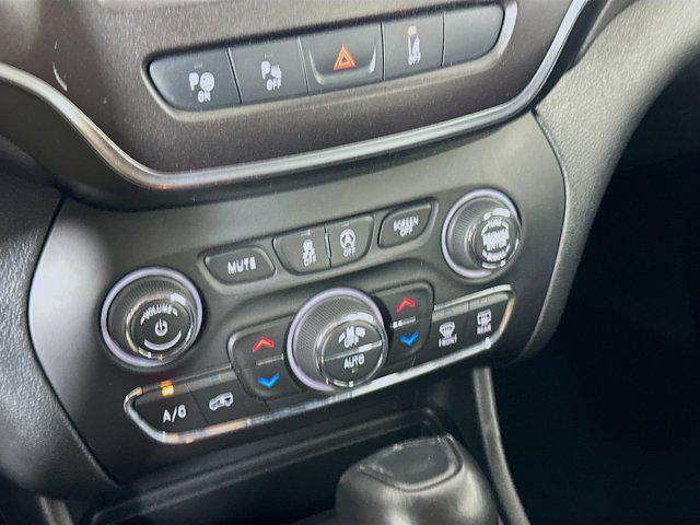 used 2022 Jeep Cherokee car, priced at $24,997