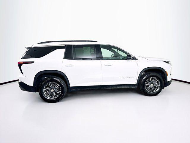 used 2025 Chevrolet Traverse car, priced at $35,397