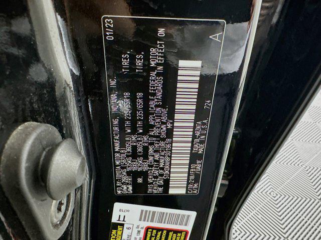 used 2023 Toyota Highlander car, priced at $29,297