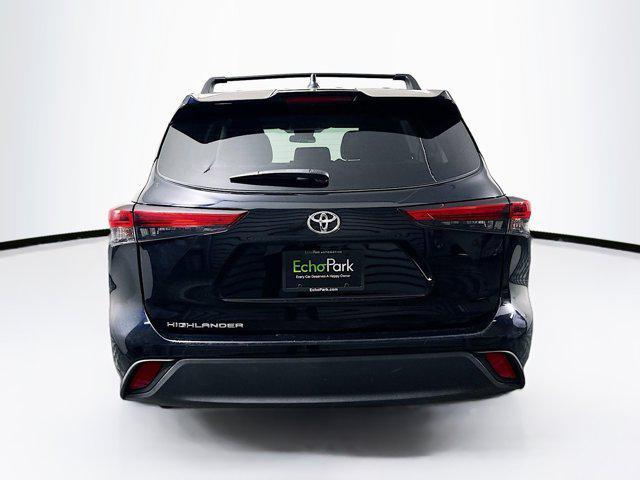 used 2023 Toyota Highlander car, priced at $29,297