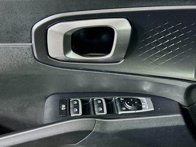 used 2024 Kia Sorento car, priced at $27,547