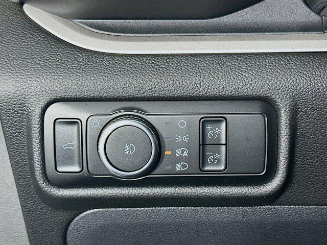 used 2024 Ford Explorer car, priced at $30,997