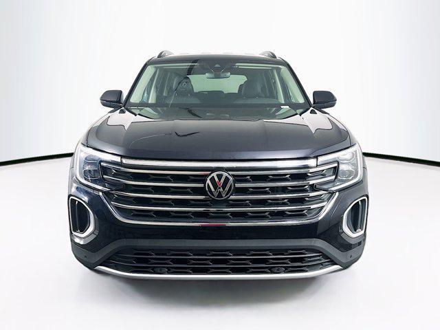 used 2025 Volkswagen Atlas car, priced at $32,847