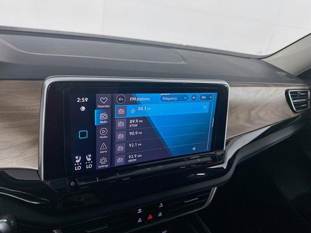 used 2025 Volkswagen Atlas car, priced at $32,847