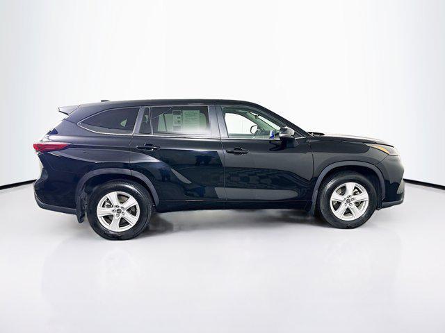 used 2023 Toyota Highlander car, priced at $31,999