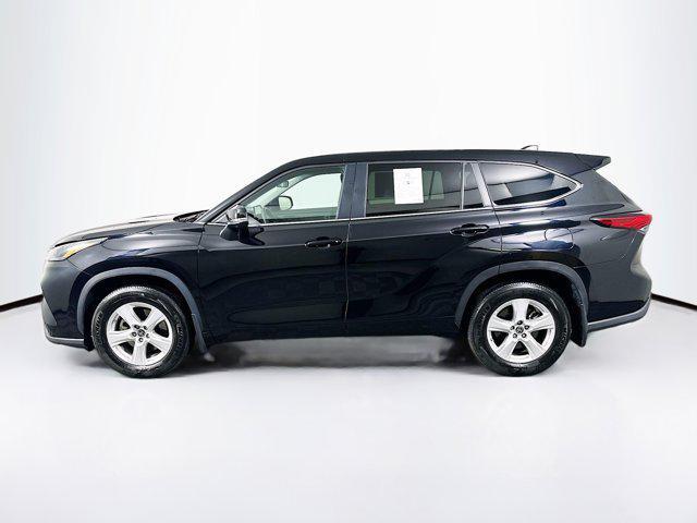 used 2023 Toyota Highlander car, priced at $31,999