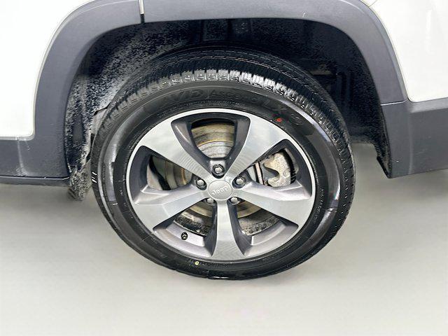 used 2019 Jeep Cherokee car, priced at $16,647