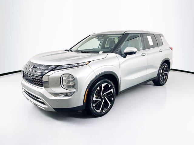 used 2024 Mitsubishi Outlander car, priced at $24,347