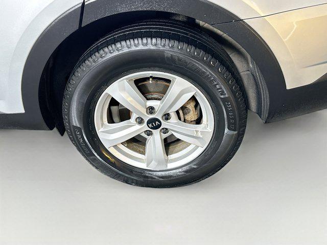 used 2021 Kia Sorento car, priced at $15,997