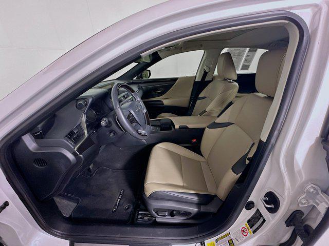 used 2019 Lexus ES 350 car, priced at $26,347
