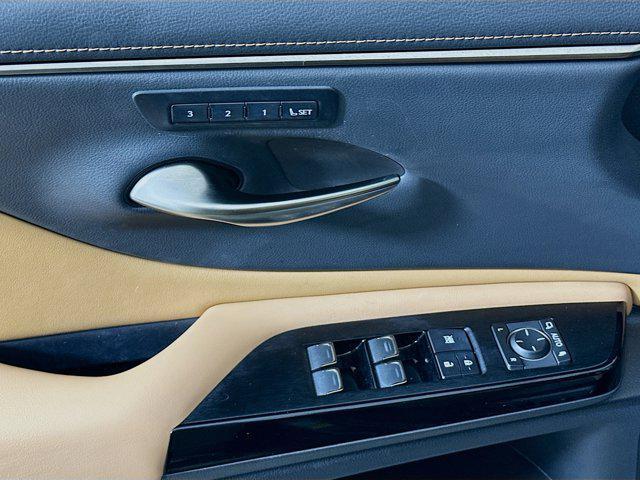 used 2023 Lexus ES 350 car, priced at $34,947