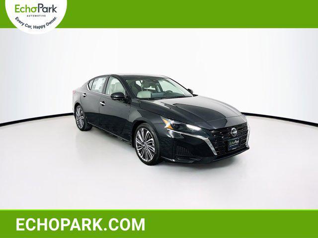 used 2023 Nissan Altima car, priced at $25,989