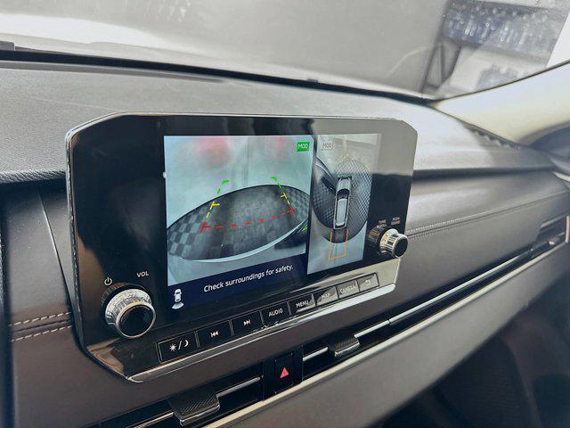 used 2024 Mitsubishi Outlander car, priced at $23,287