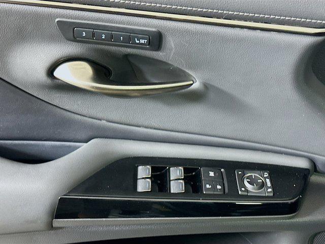 used 2022 Lexus ES 350 car, priced at $36,399