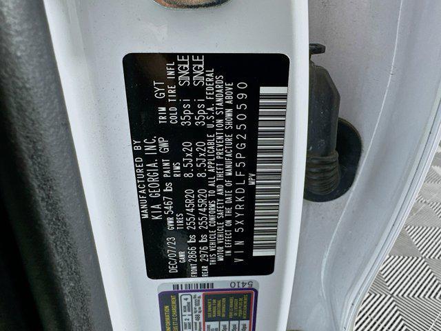 used 2023 Kia Sorento car, priced at $32,647
