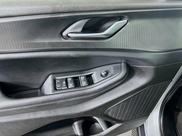 used 2023 Jeep Grand Cherokee L car, priced at $30,997
